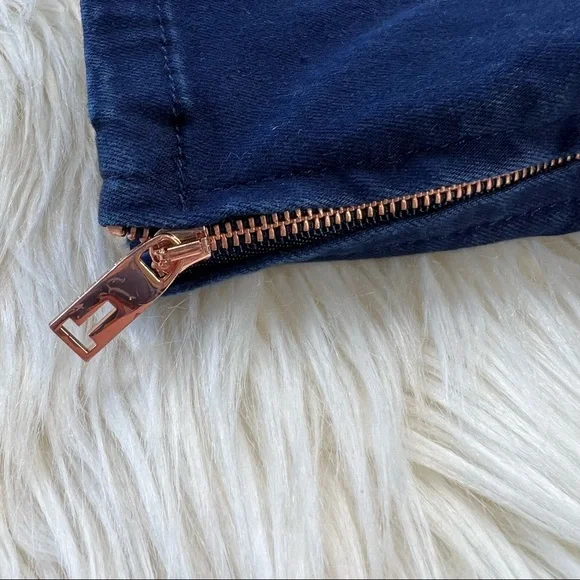 Ted Baker Zippered bottom jeans size 30 Ted New without tags